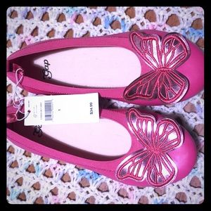 New Gap Kids Flats Size 1 (NWT)